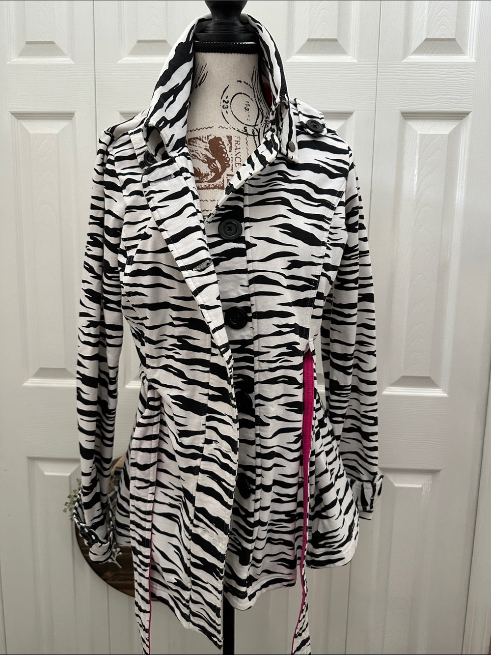 Women's Black & White Zebra Print Knit Trench Coat Y2K